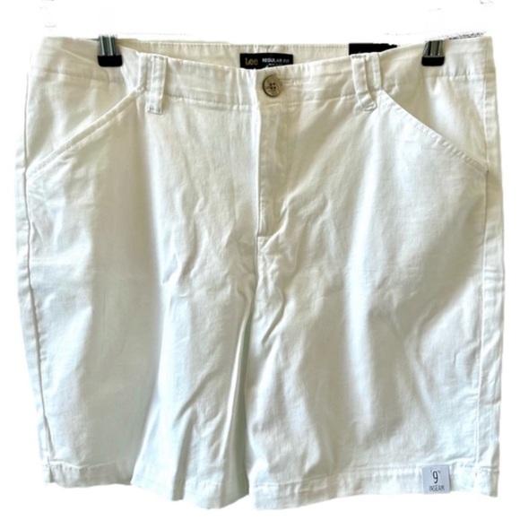 NEW Lee 💵 Bermuda Regular Fit Mid Rise White Shorts Size 16 NWT - Picture 1 of 8